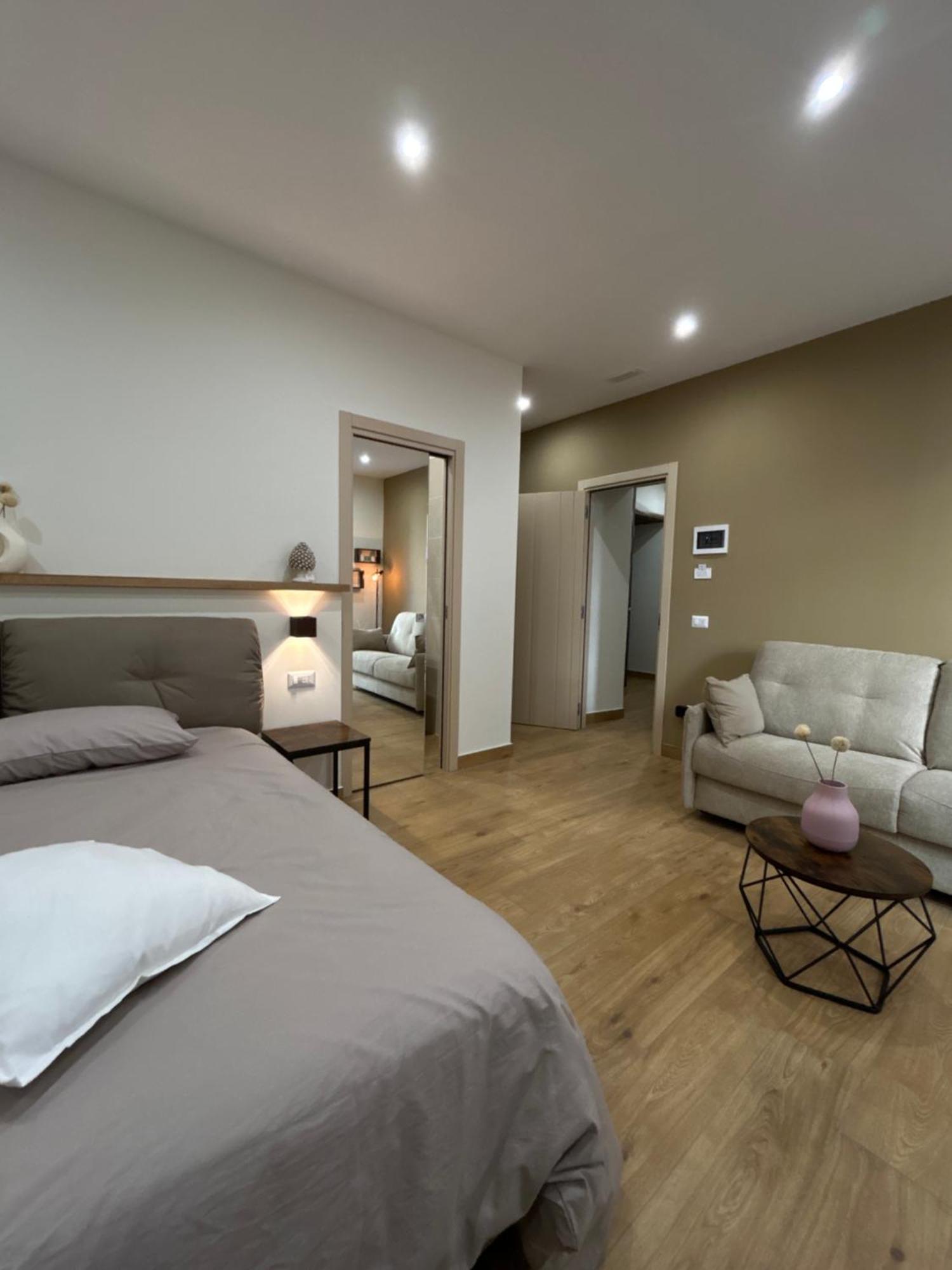 Somnia Luxury Rooms ナポリ エクステリア 写真